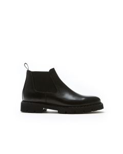 Black Chelsea boots